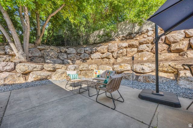 1911 E DEERE VALLEY DR, Layton, UT 84040