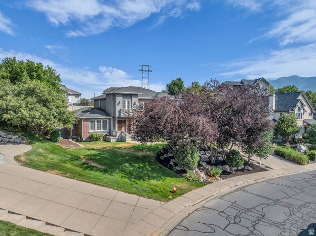 1911 E DEERE VALLEY DR, Layton, UT 84040