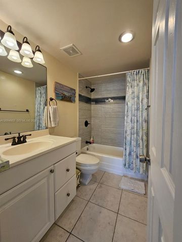 2900 NE 30th Street H3, Fort Lauderdale, FL 33306