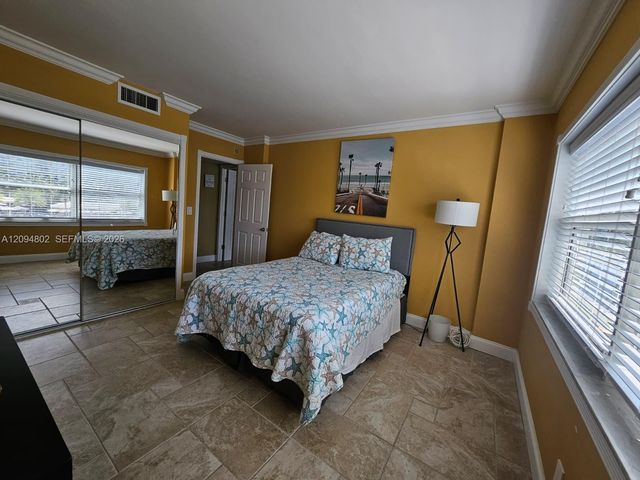 2900 NE 30th Street H3, Fort Lauderdale, FL 33306