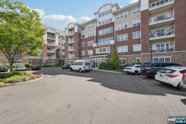 2217 Warrens Way, Wanaque, NJ 07465