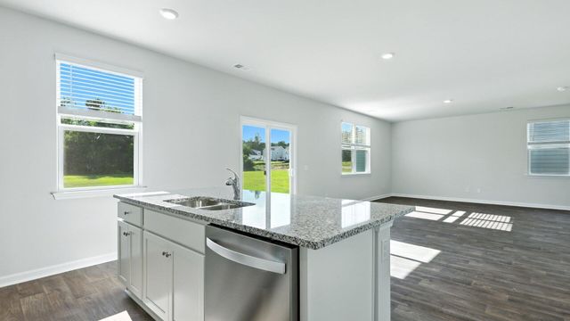 153 Cantley Way, Holly Hill, SC 29059