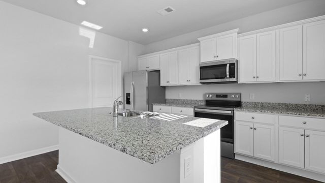 153 Cantley Way, Holly Hill, SC 29059