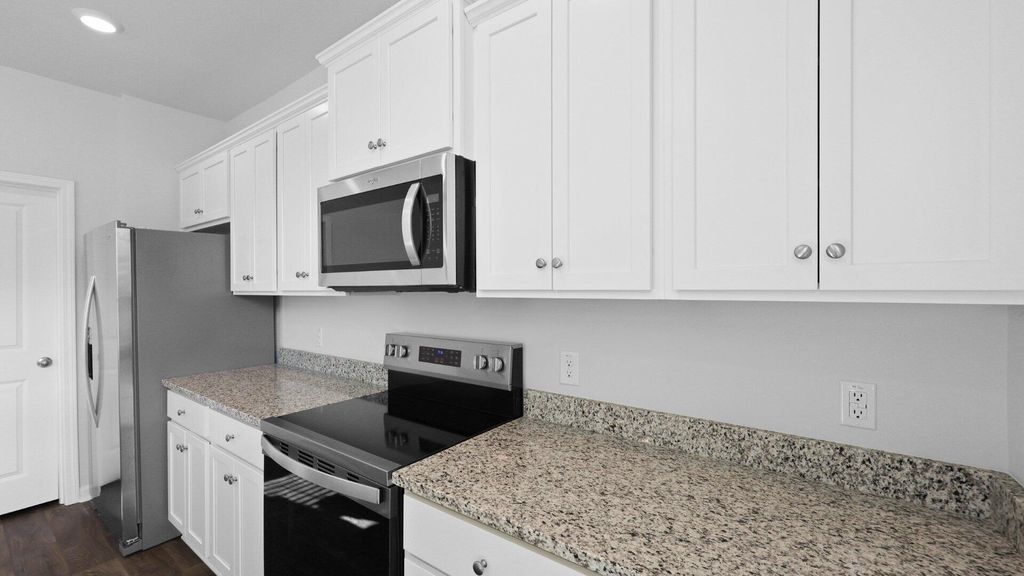 Image 10 of property listing at 153 Cantley Way, Holly Hill, SC 29059