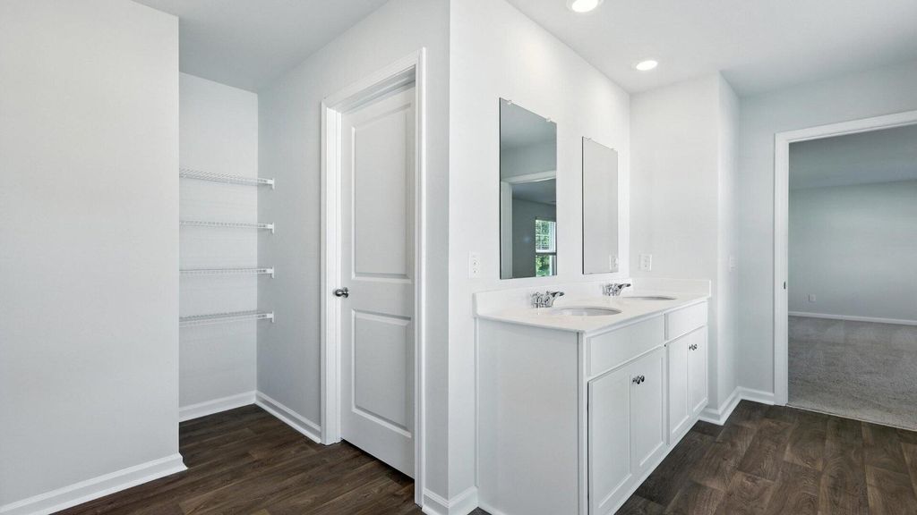 Image 21 of property listing at 153 Cantley Way, Holly Hill, SC 29059