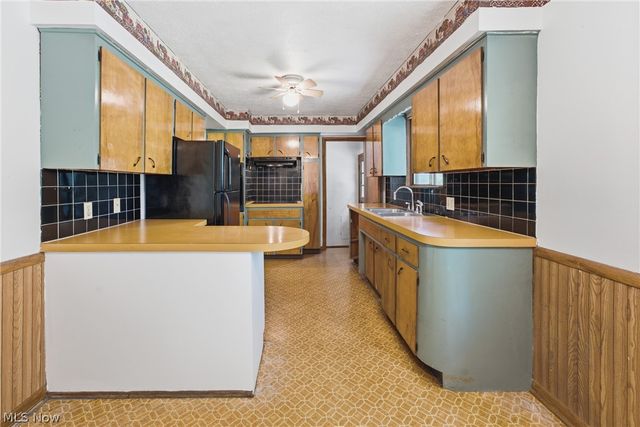 1965 Koons Road, North Canton, OH 44720
