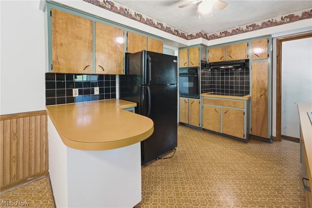 1965 Koons Road, North Canton, OH 44720