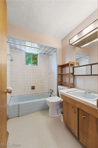 1965 Koons Road, North Canton, OH 44720