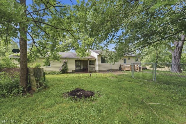 1965 Koons Road, North Canton, OH 44720