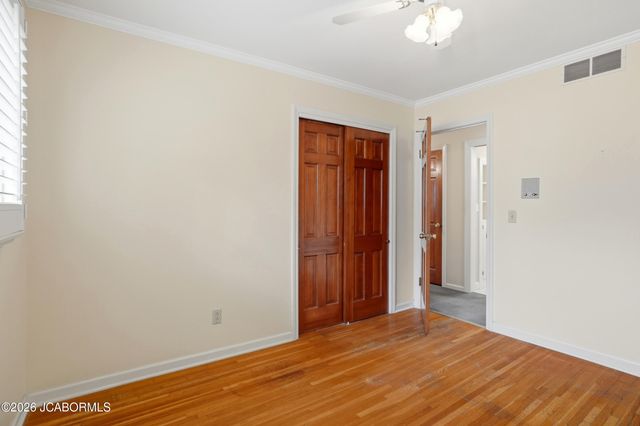 2715 W SCHELLRIDGE ROAD, Jefferson City, MO 65109