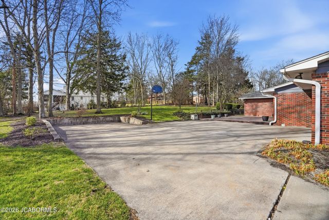 2715 W SCHELLRIDGE ROAD, Jefferson City, MO 65109