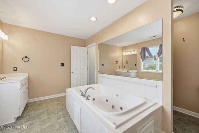 112 Cypress Bay, Washington, NC 27889