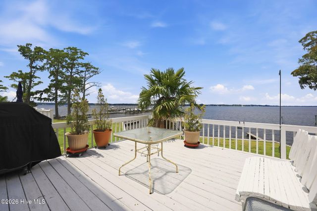 112 Cypress Bay, Washington, NC 27889