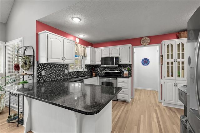 13216 W 55TH Terrace, Shawnee, KS 66216