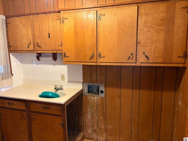 2250 Old Canton Pike, Cadiz, KY 42211