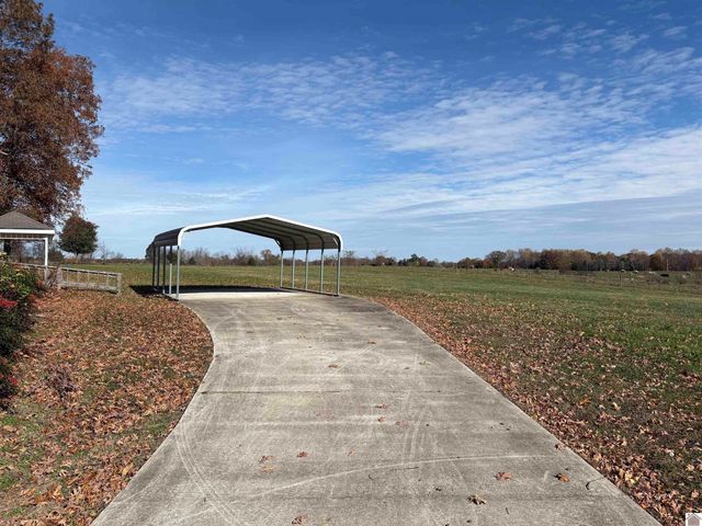 2250 Old Canton Pike, Cadiz, KY 42211