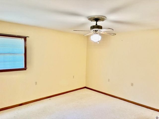 2250 Old Canton Pike, Cadiz, KY 42211