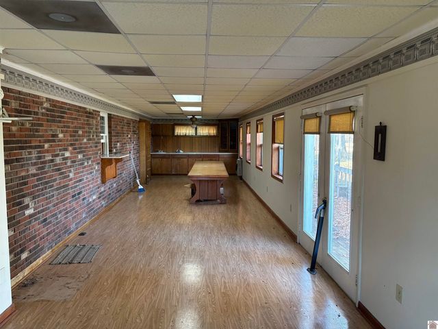 2250 Old Canton Pike, Cadiz, KY 42211