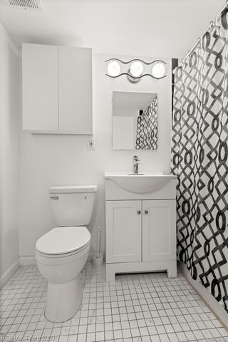 22700 GARRISON Street 1105, Dearborn, MI 48124