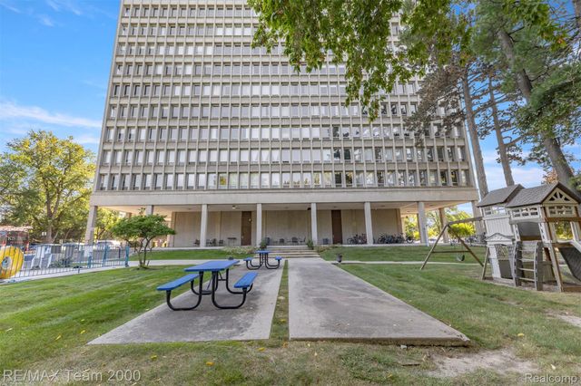 22700 GARRISON Street 1105, Dearborn, MI 48124