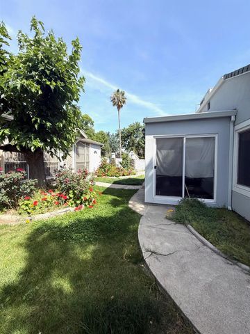 5913 Crowder, Sacramento, CA 95842