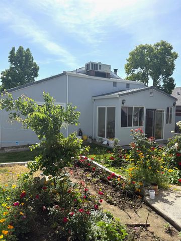 5913 Crowder, Sacramento, CA 95842