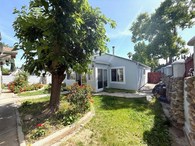 5913 Crowder, Sacramento, CA 95842