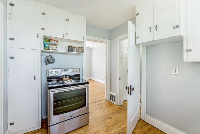 215 Buena Vista Avenue, Ann Arbor, MI 48103