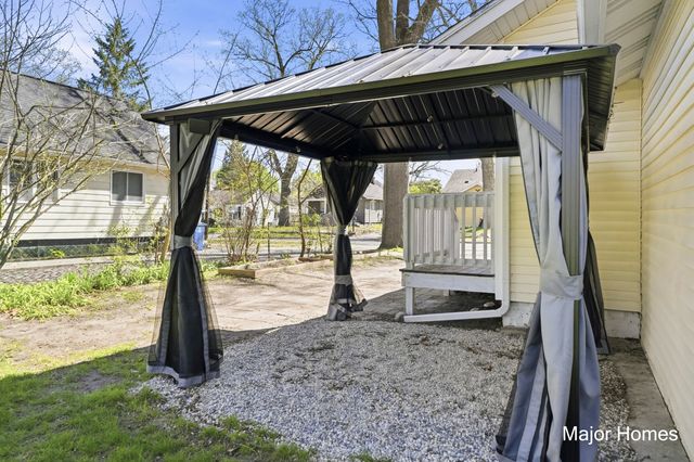 4901 Buchanan Avenue Sw, City Of Wyoming, MI 49548