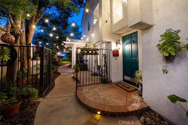 26418 Marsala, Valencia, CA 91355