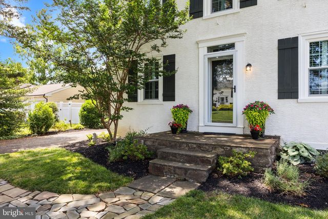 740 NEWTOWN RD, Warminster, PA 18974