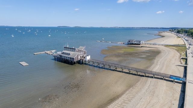 623 Quincy Shore Drive 4A, Quincy, MA 02170