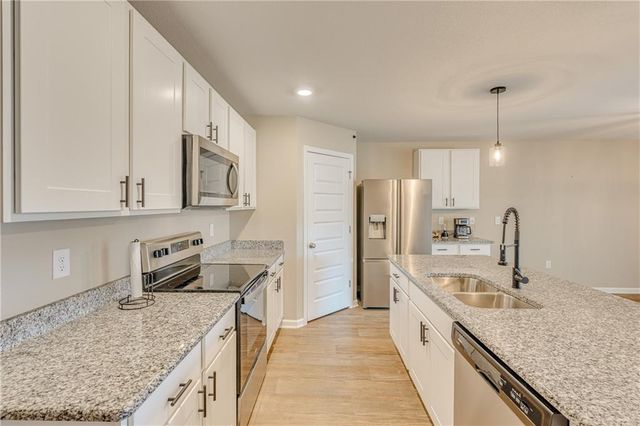 20675 Mercury Drive, Robertsdale, AL 36567