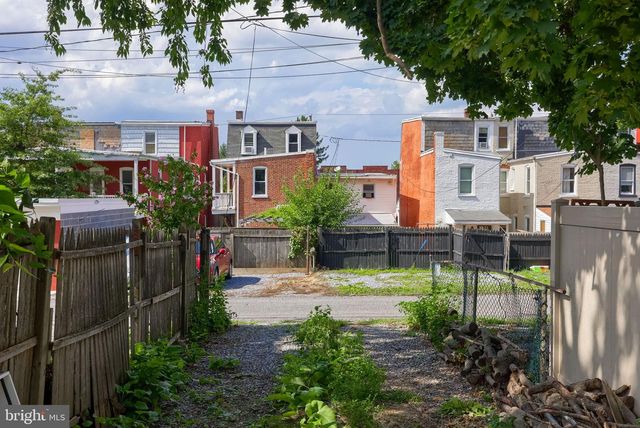 635 E MARION ST, Lancaster, PA 17602