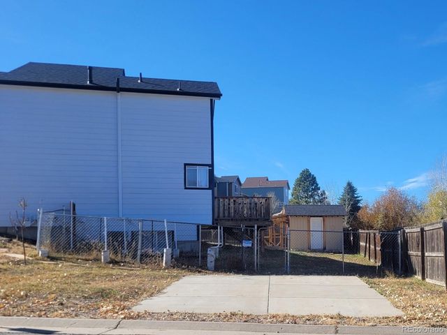401 Chelsea Court, Elizabeth, CO 80107