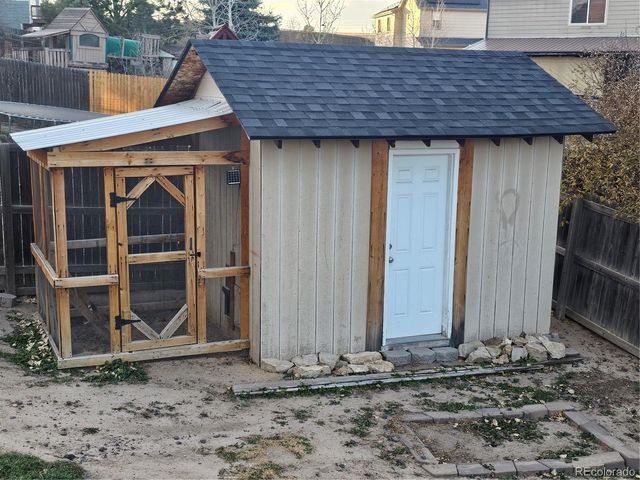 401 Chelsea Court, Elizabeth, CO 80107