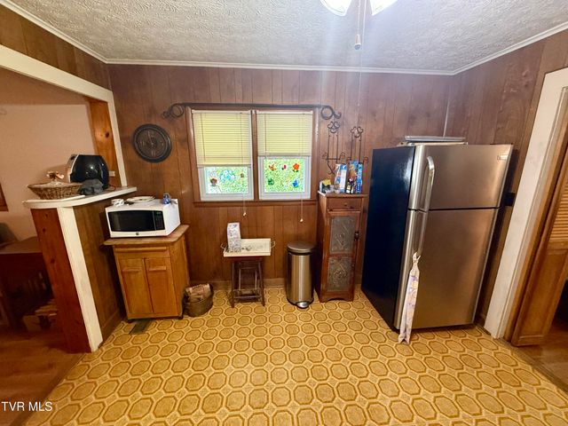 2931 Watauga Road, Johnson City, TN 37601