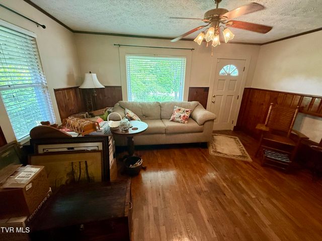 2931 Watauga Road, Johnson City, TN 37601
