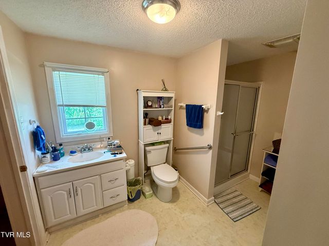 2931 Watauga Road, Johnson City, TN 37601