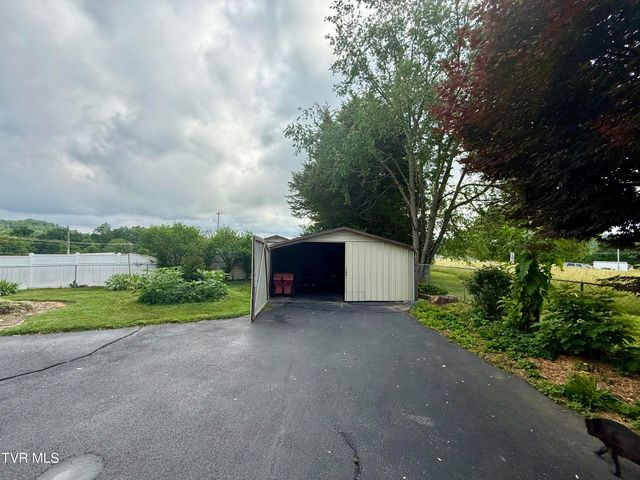 2931 Watauga Road, Johnson City, TN 37601