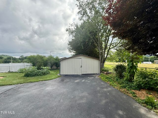 2931 Watauga Road, Johnson City, TN 37601