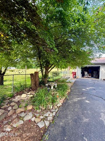 2931 Watauga Road, Johnson City, TN 37601