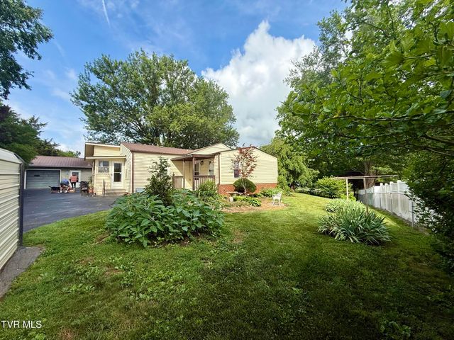2931 Watauga Road, Johnson City, TN 37601