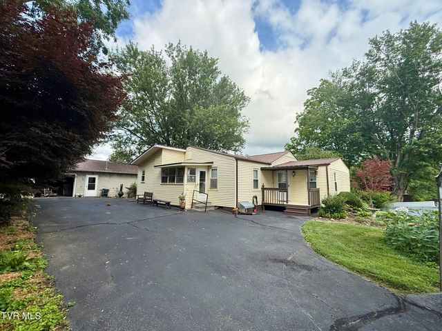 2931 Watauga Road, Johnson City, TN 37601
