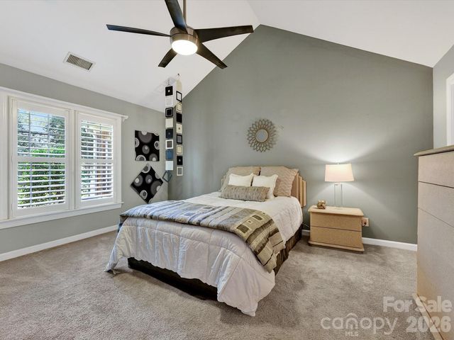 7444 Hurstbourne Green Drive, Charlotte, NC 28277