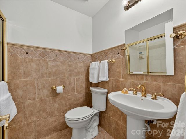 7444 Hurstbourne Green Drive, Charlotte, NC 28277
