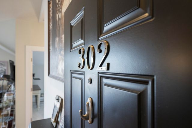 261 S Limestone Street 302, Lexington, KY 40508