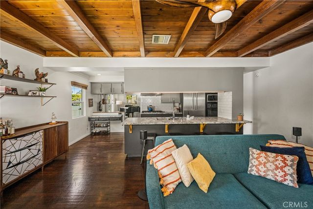4951 E Los Coyotes Diagonal, Long Beach, CA 90815