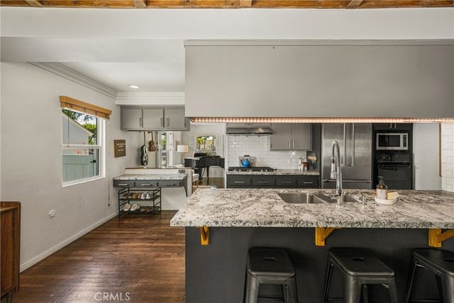 4951 E Los Coyotes Diagonal, Long Beach, CA 90815