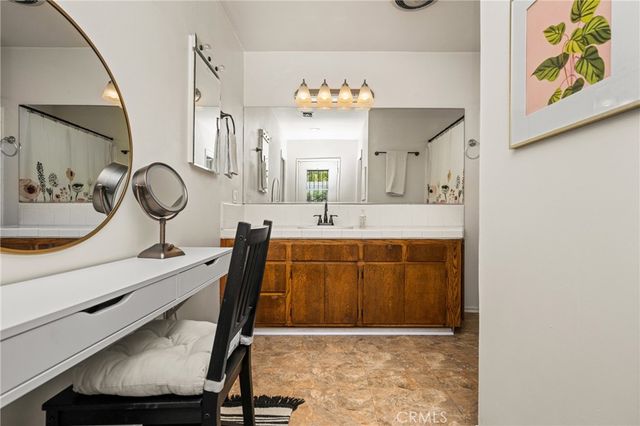 4951 E Los Coyotes Diagonal, Long Beach, CA 90815